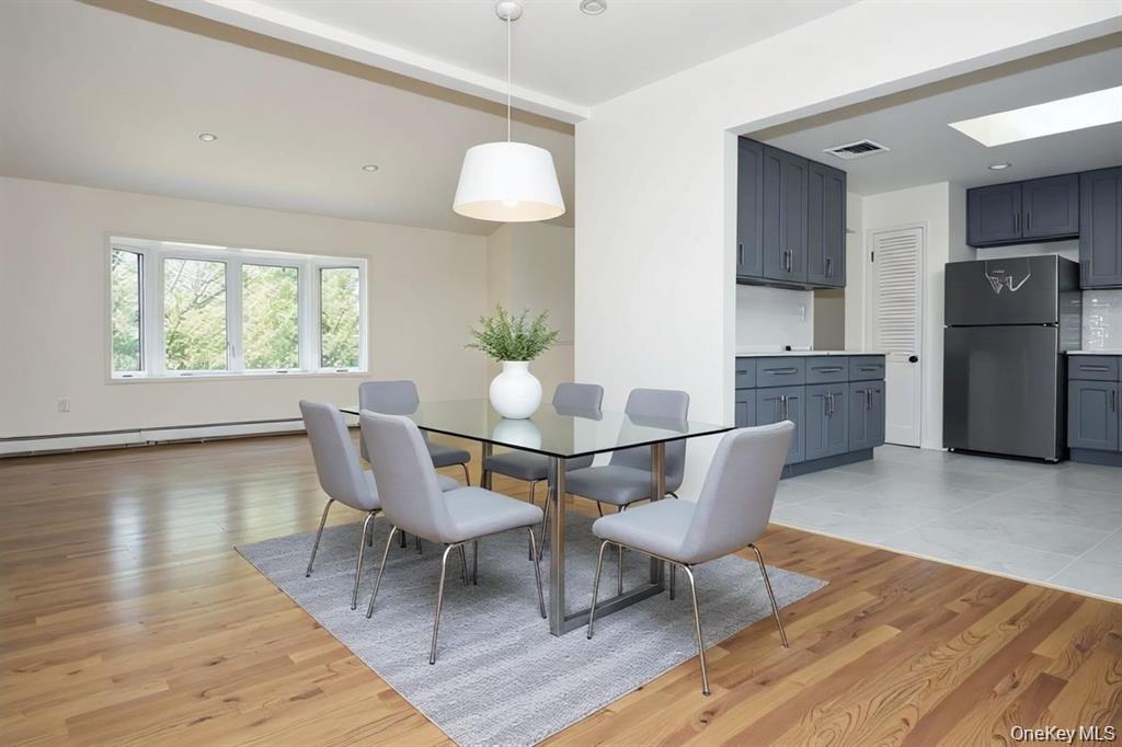 #4 photo, 65 Bluebird Lane, Plainview , NY 11803