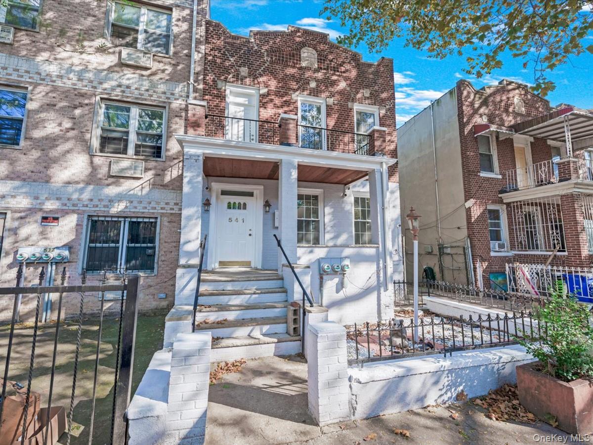 #2 photo, 541 Hinsdale Street, Brooklyn , NY 11207