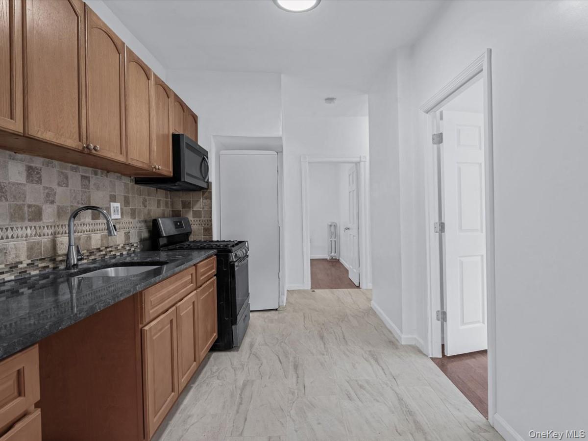 #20 photo, 541 Hinsdale Street, Brooklyn , NY 11207