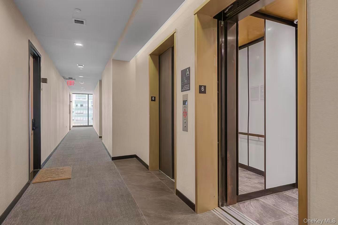 #3 photo, 5 Court Square, クイーンズ区 Long Island City , NY 11101