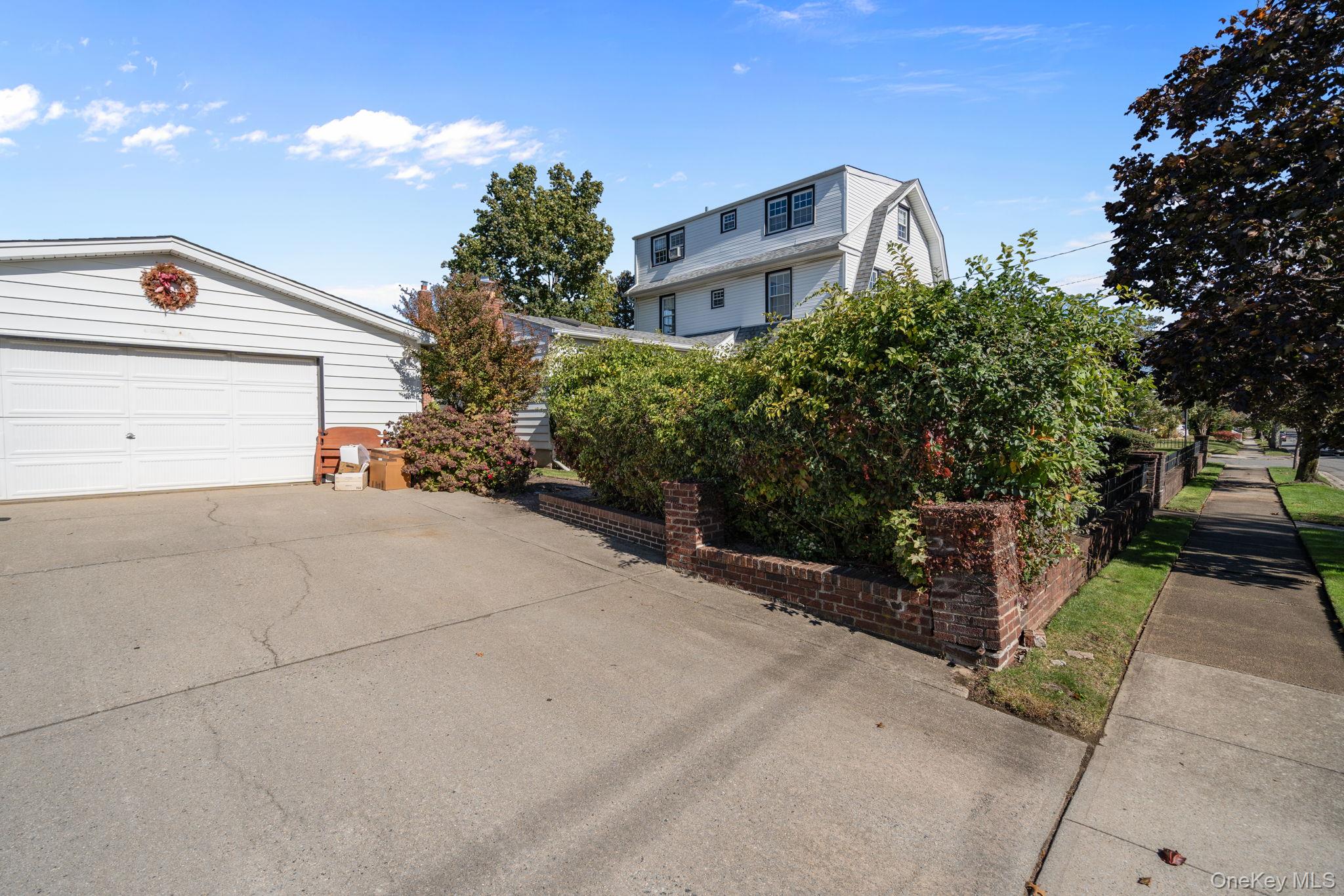 #4 photo, 29 Summit Avenue, ナッソー郡 Lynbrook , NY 11563