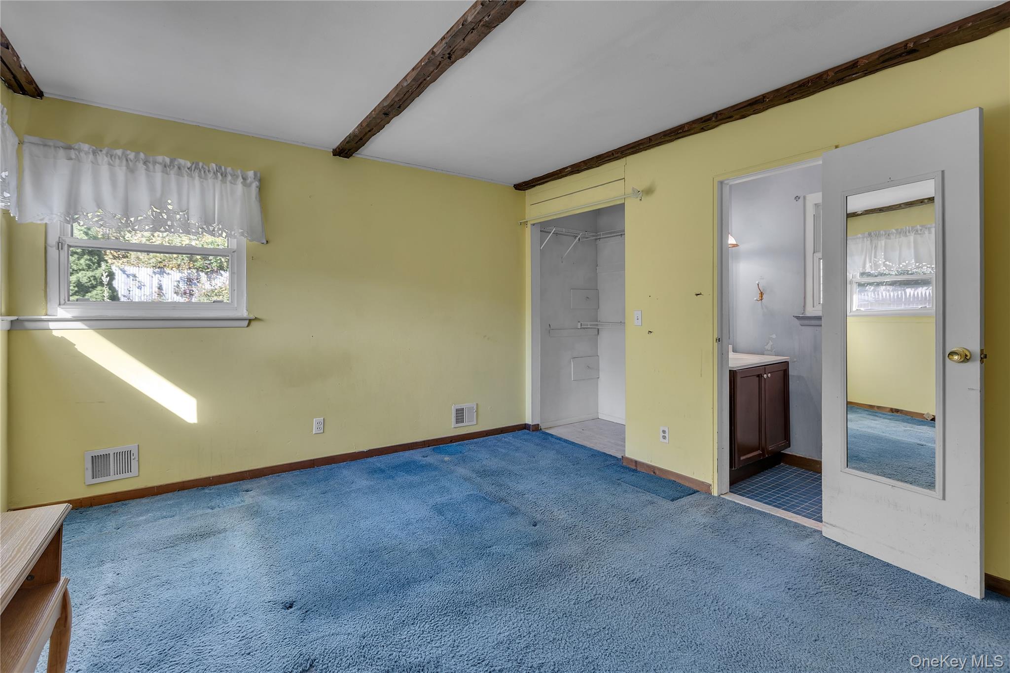 #13 photo, 6 Roxbury Drive, Commack , NY 11725