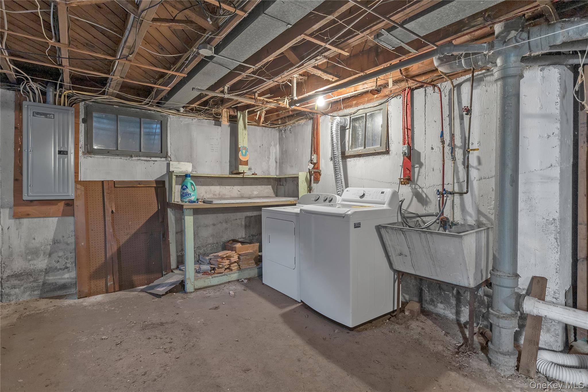 #16 photo, 6 Roxbury Drive, Commack , NY 11725