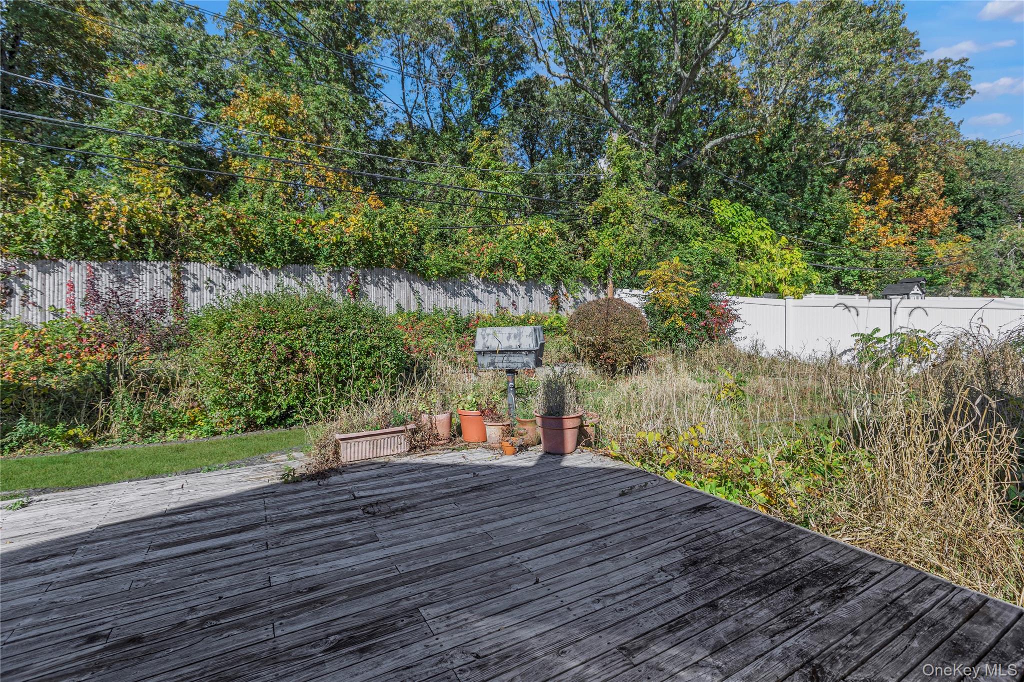 #17 photo, 6 Roxbury Drive, Commack , NY 11725