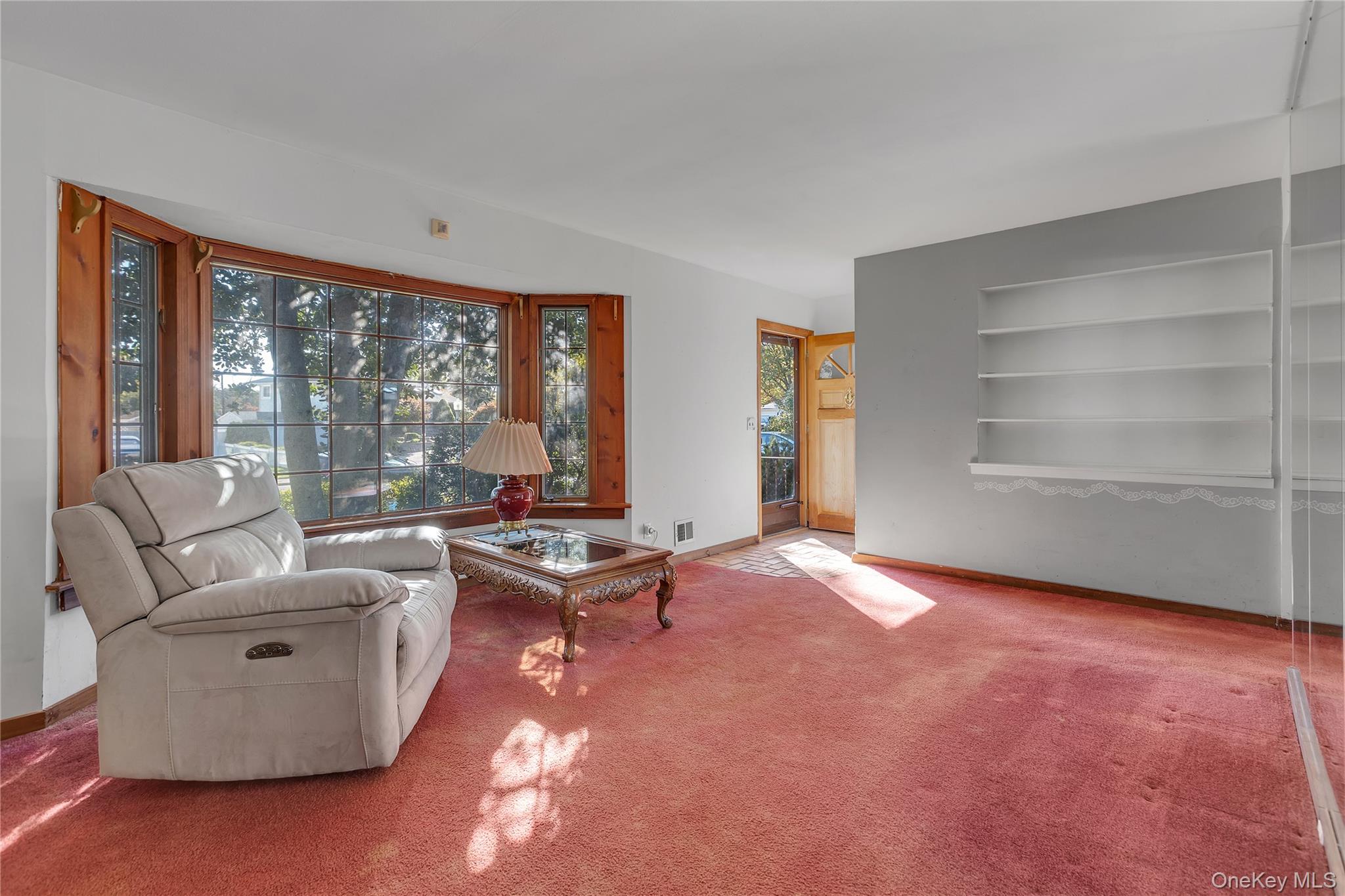 #2 photo, 6 Roxbury Drive, Commack , NY 11725