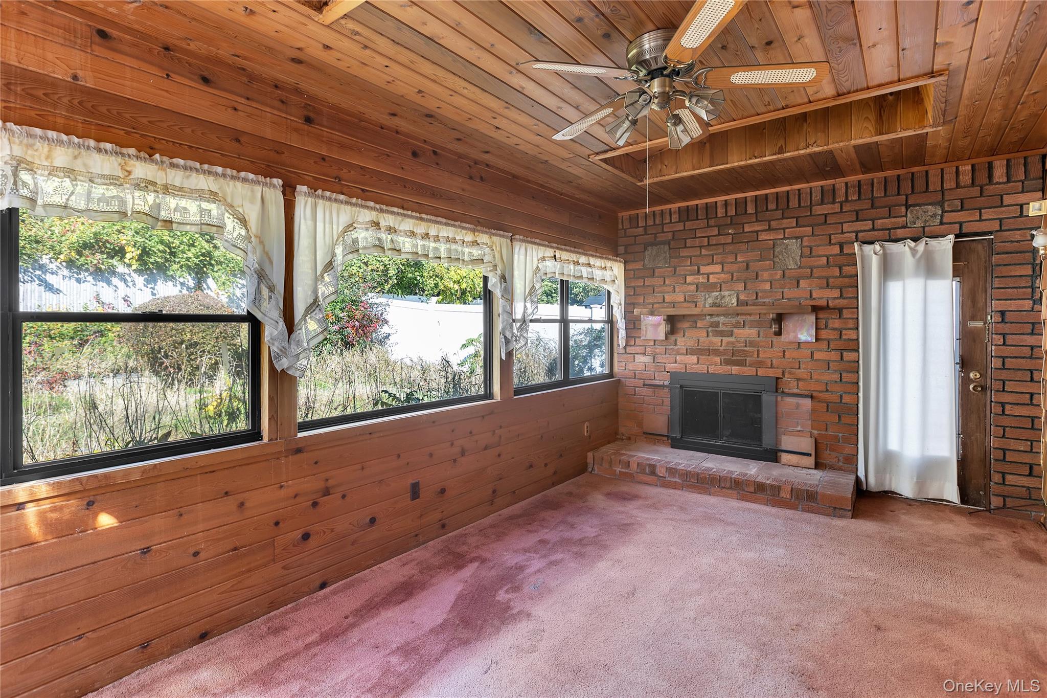 #7 photo, 6 Roxbury Drive, Commack , NY 11725