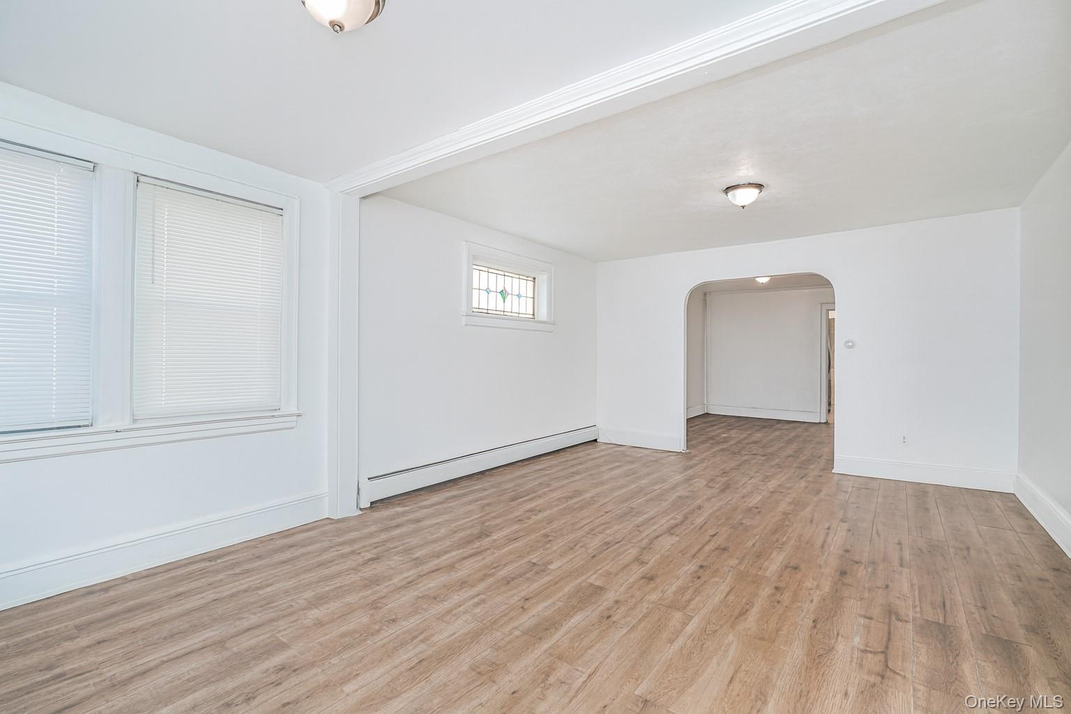 #10 photo, 118-15 203rd Street, クイーンズ区 Saint Albans , NY 11412