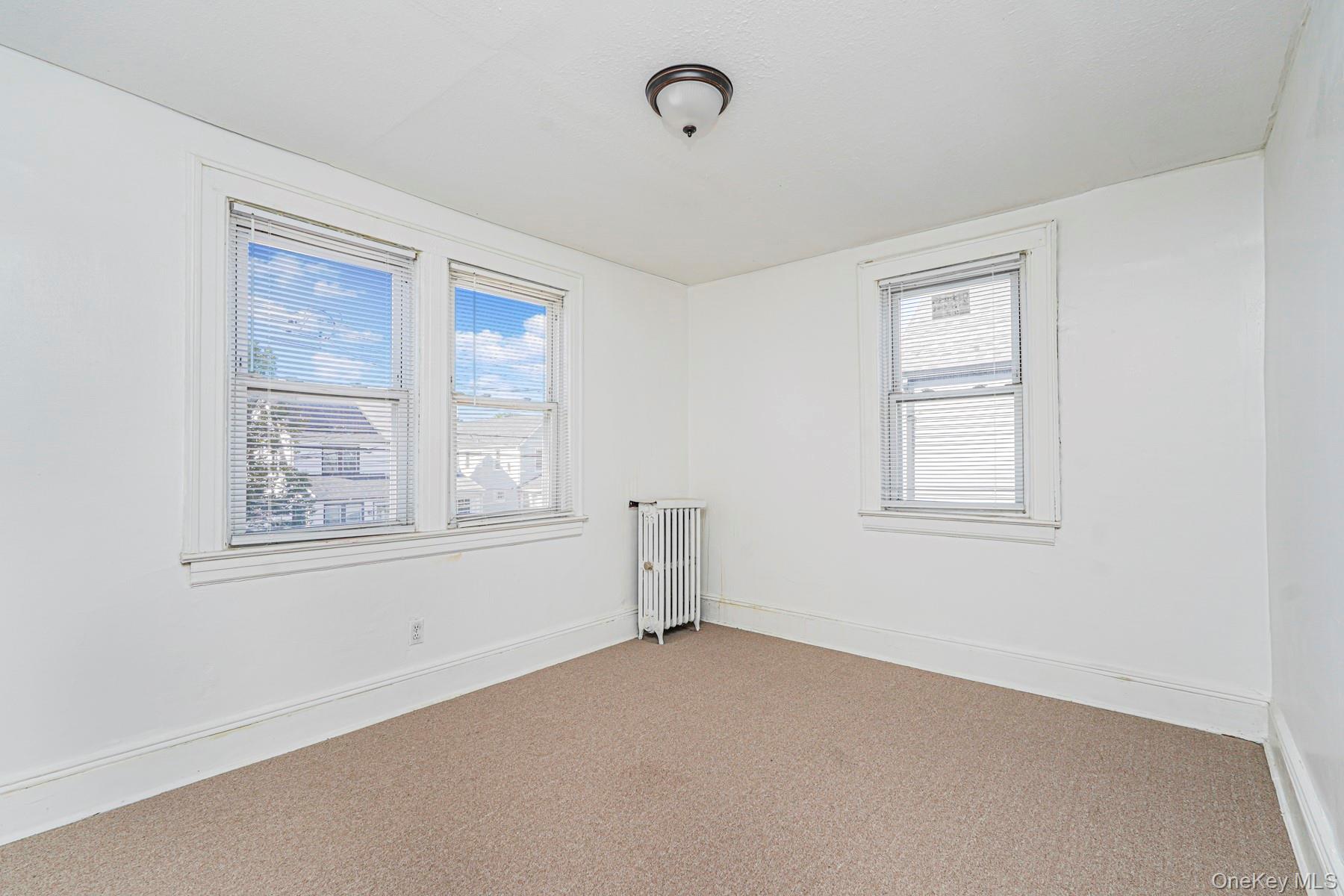 #17 photo, 118-15 203rd Street, クイーンズ区 Saint Albans , NY 11412