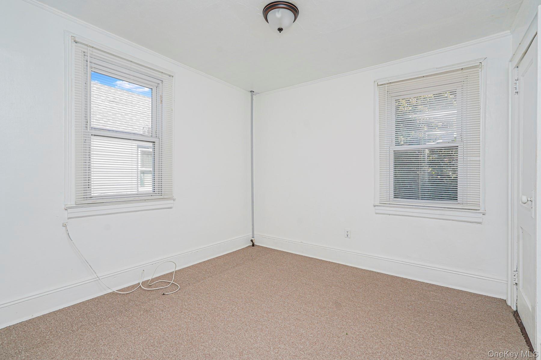 #19 photo, 118-15 203rd Street, クイーンズ区 Saint Albans , NY 11412