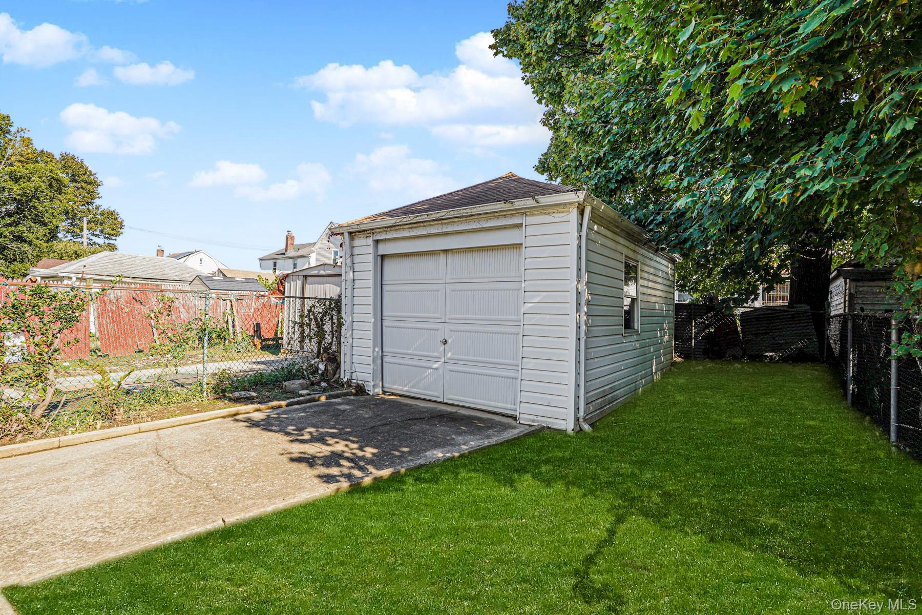 #5 photo, 118-15 203rd Street, クイーンズ区 Saint Albans , NY 11412