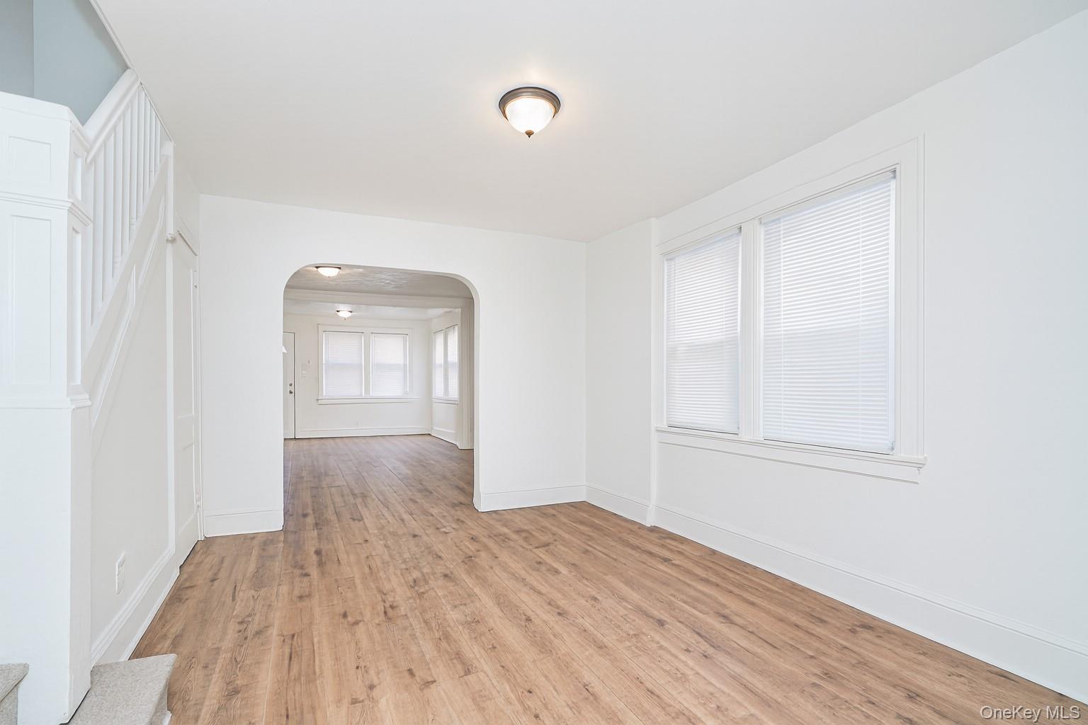 #8 photo, 118-15 203rd Street, クイーンズ区 Saint Albans , NY 11412