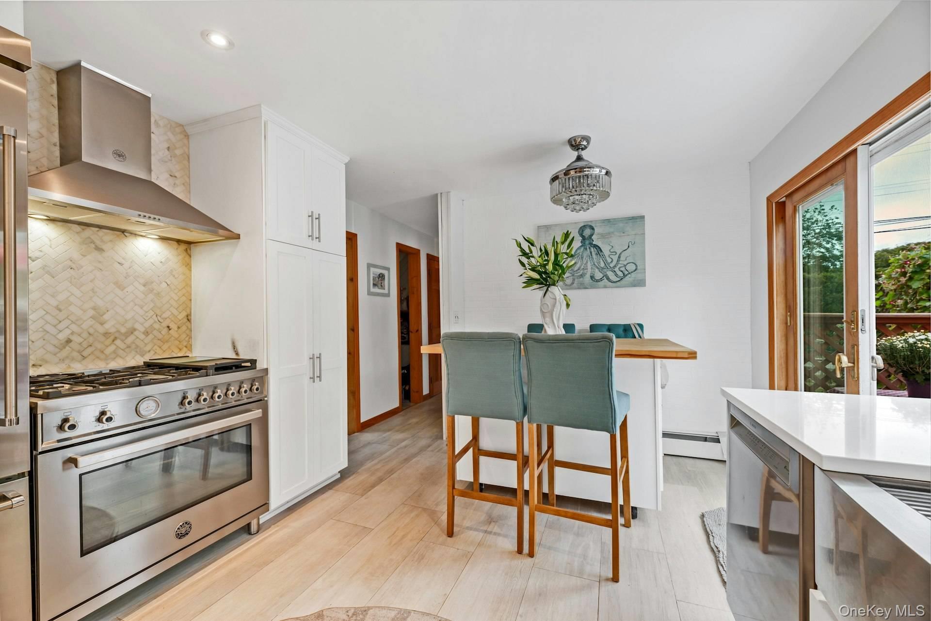 #16 photo, 70 Fanning Avenue, サフォーク郡 Hampton Bays , NY 11946