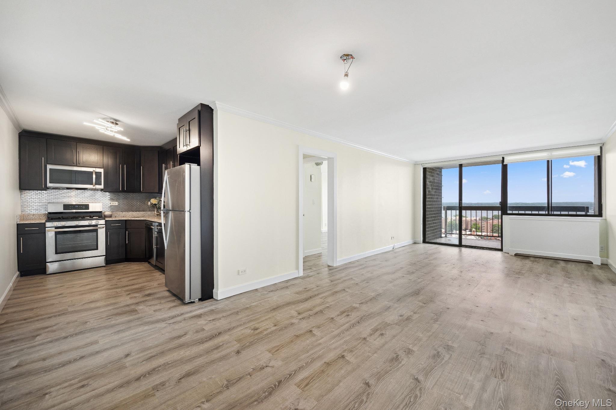 #2 photo, 2 Bay Club Drive, クイーンズ区 Bayside , NY 11360