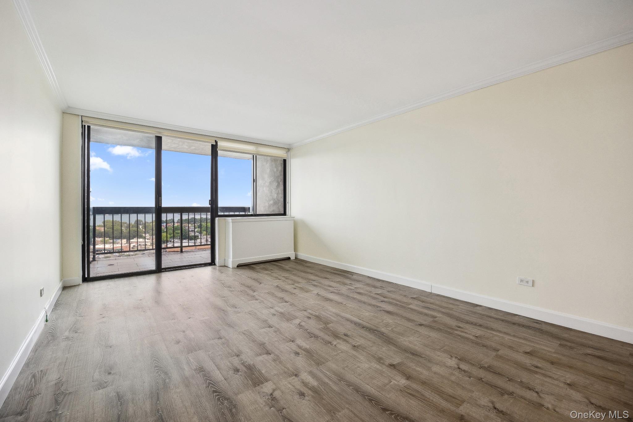 #5 photo, 2 Bay Club Drive, クイーンズ区 Bayside , NY 11360