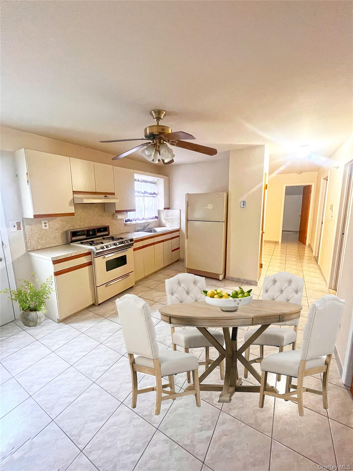 #8 photo, 406 Plainfield Avenue, Floral Park , NY 11001