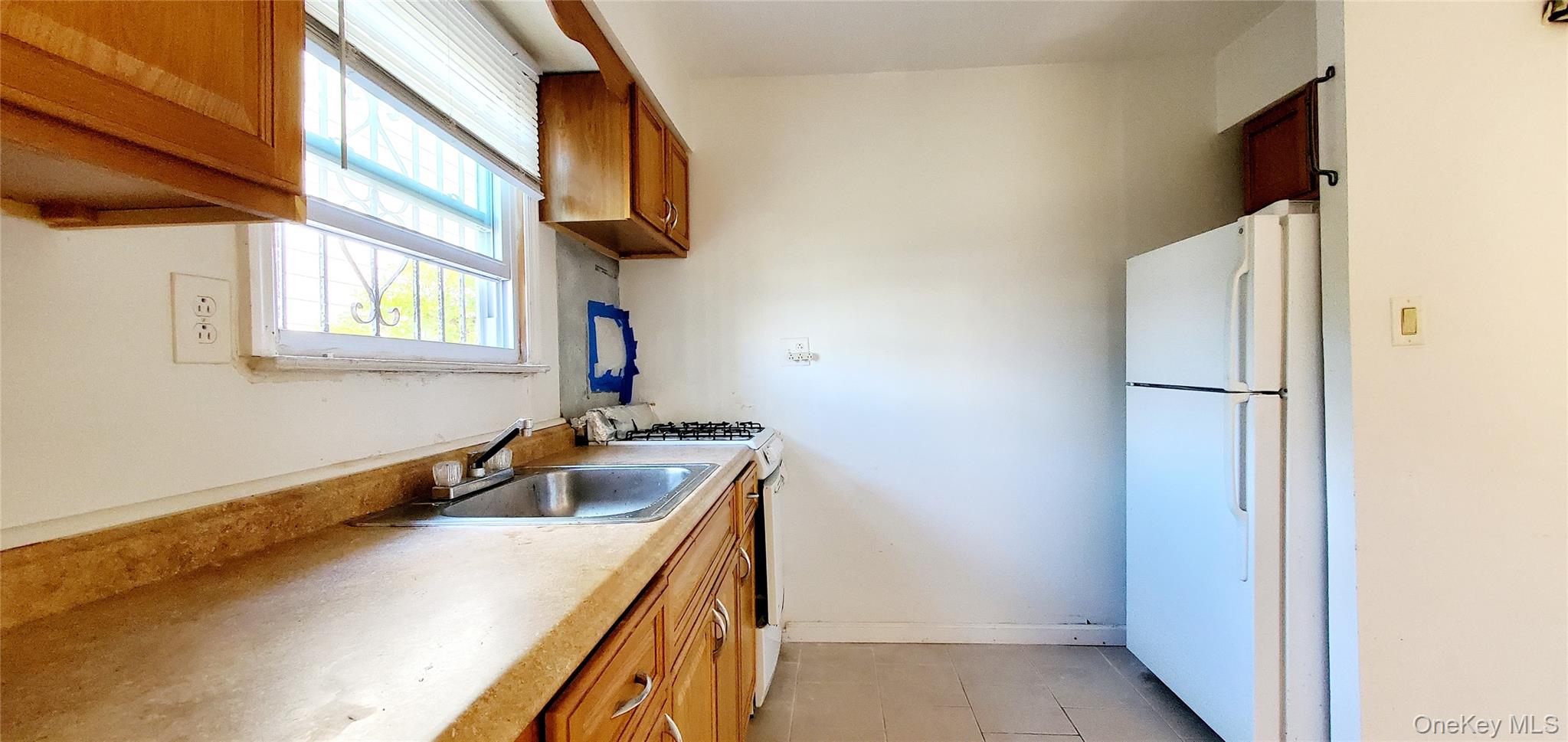 #11 photo, 318 Beach 42nd Street, Arverne , NY 11691