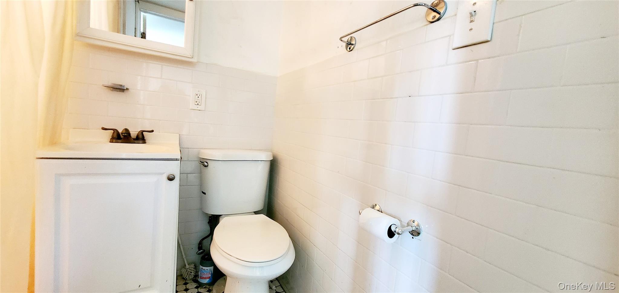 #14 photo, 318 Beach 42nd Street, Arverne , NY 11691