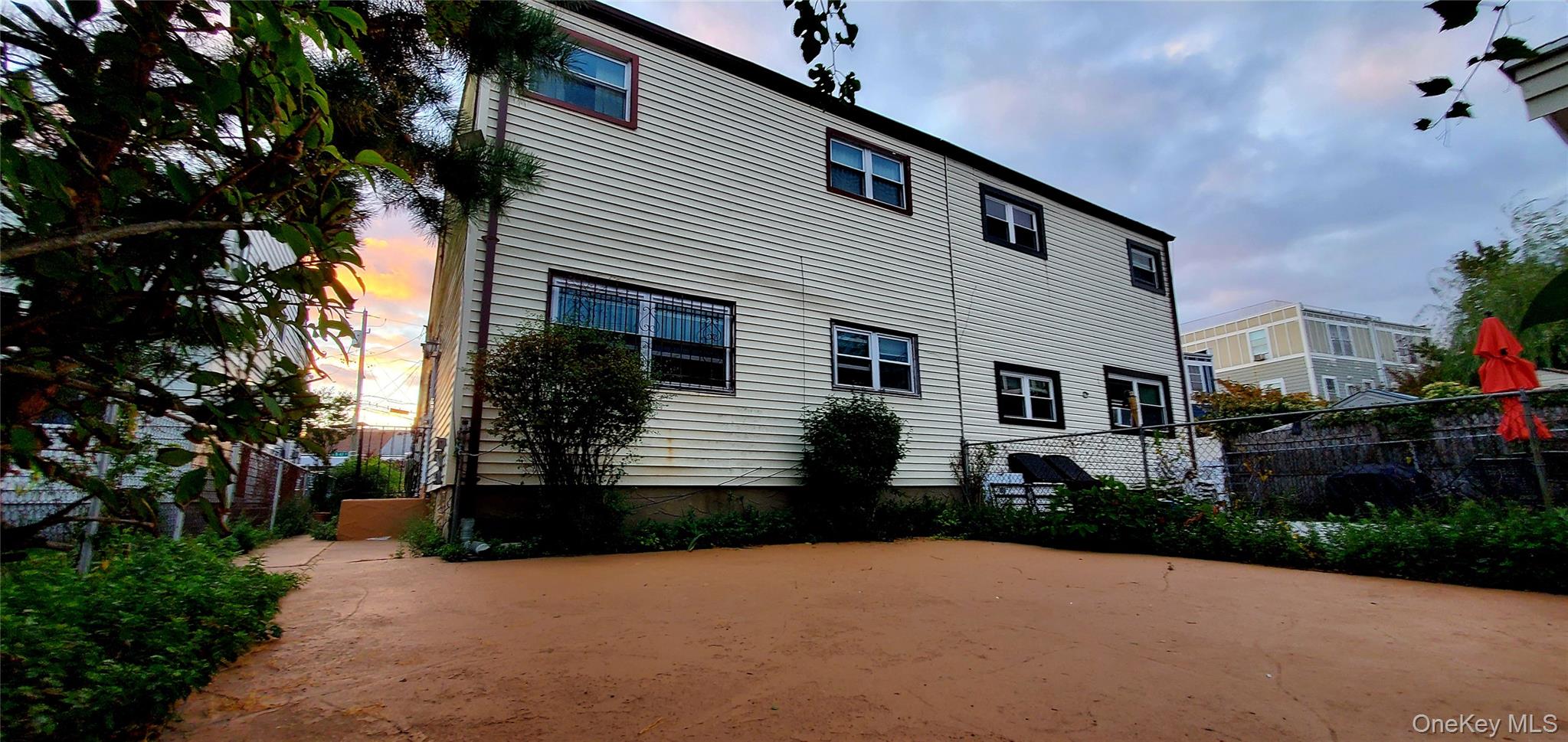 #4 photo, 318 Beach 42nd Street, Arverne , NY 11691