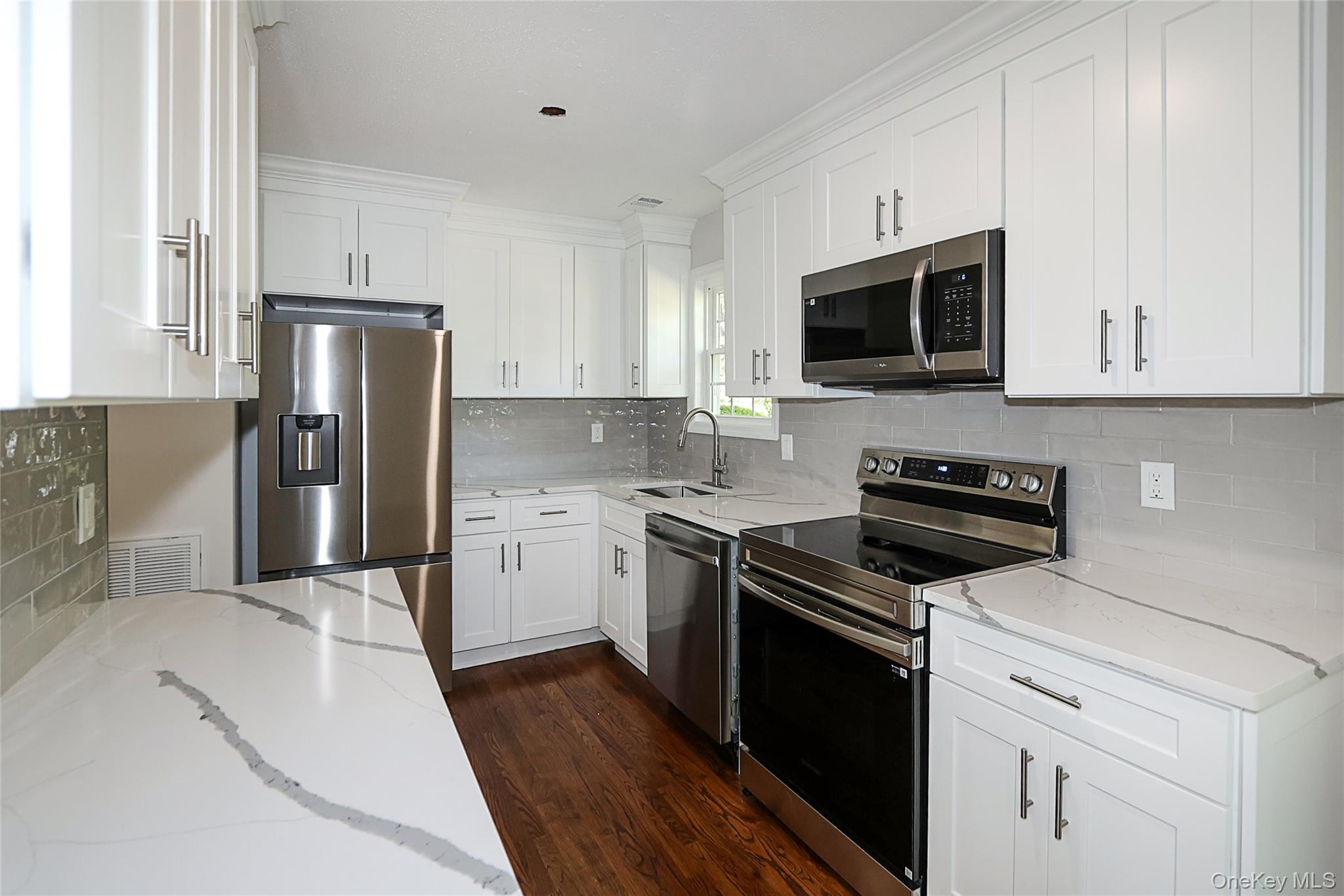 #10 photo, 10 Smith, サフォーク郡 Yaphank , NY 11980