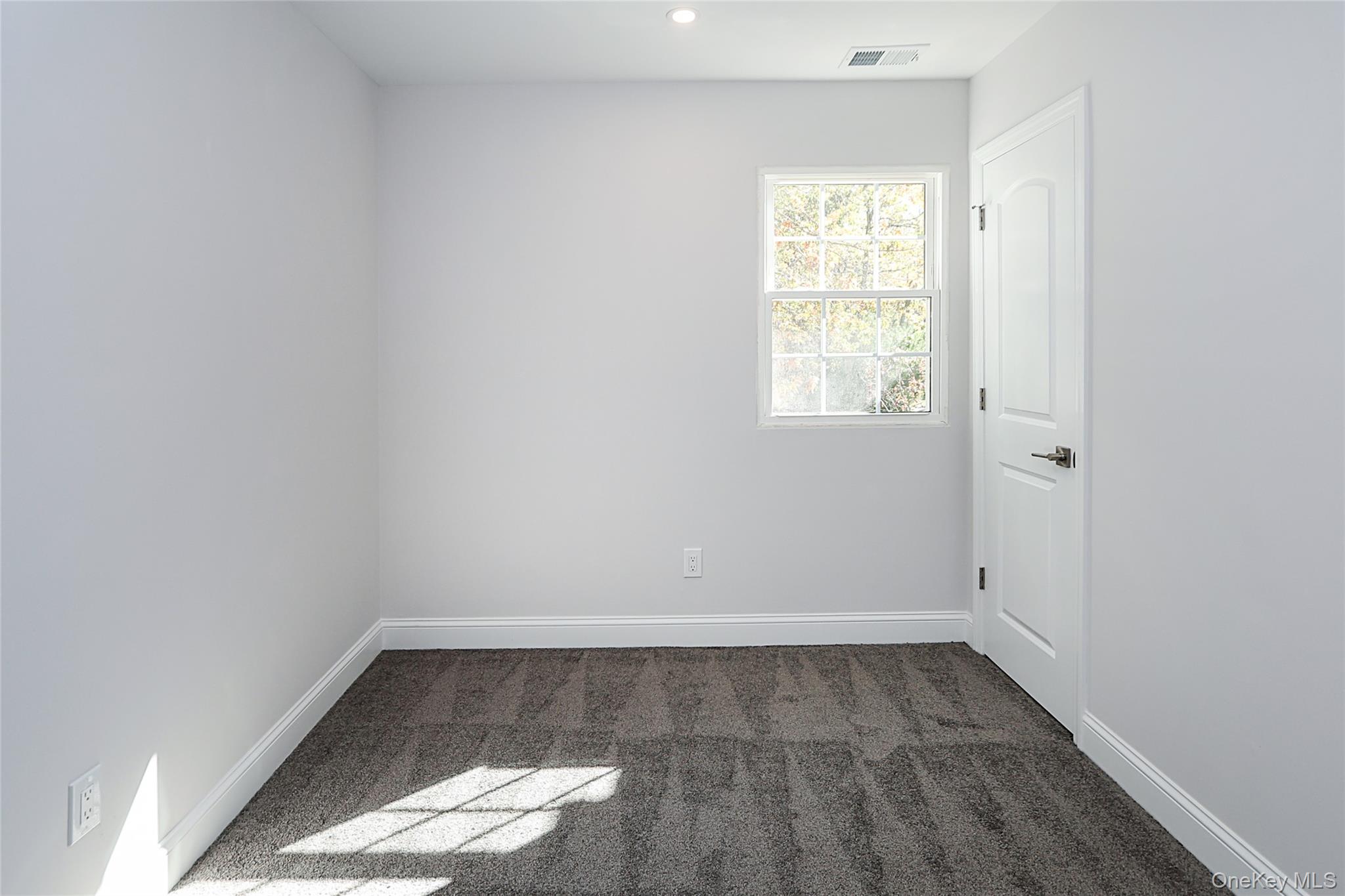 #18 photo, 10 Smith, サフォーク郡 Yaphank , NY 11980