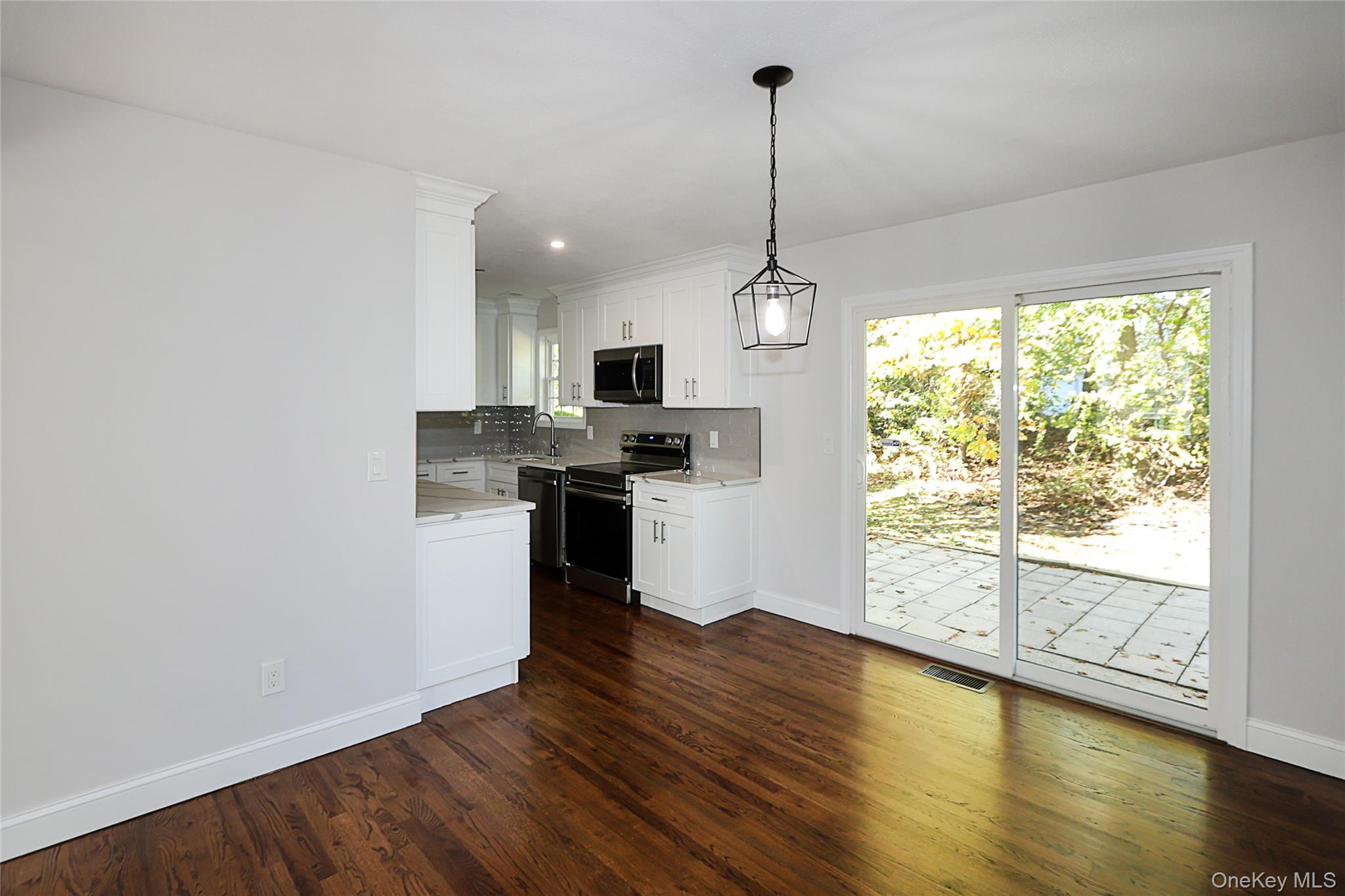 #8 photo, 10 Smith, サフォーク郡 Yaphank , NY 11980