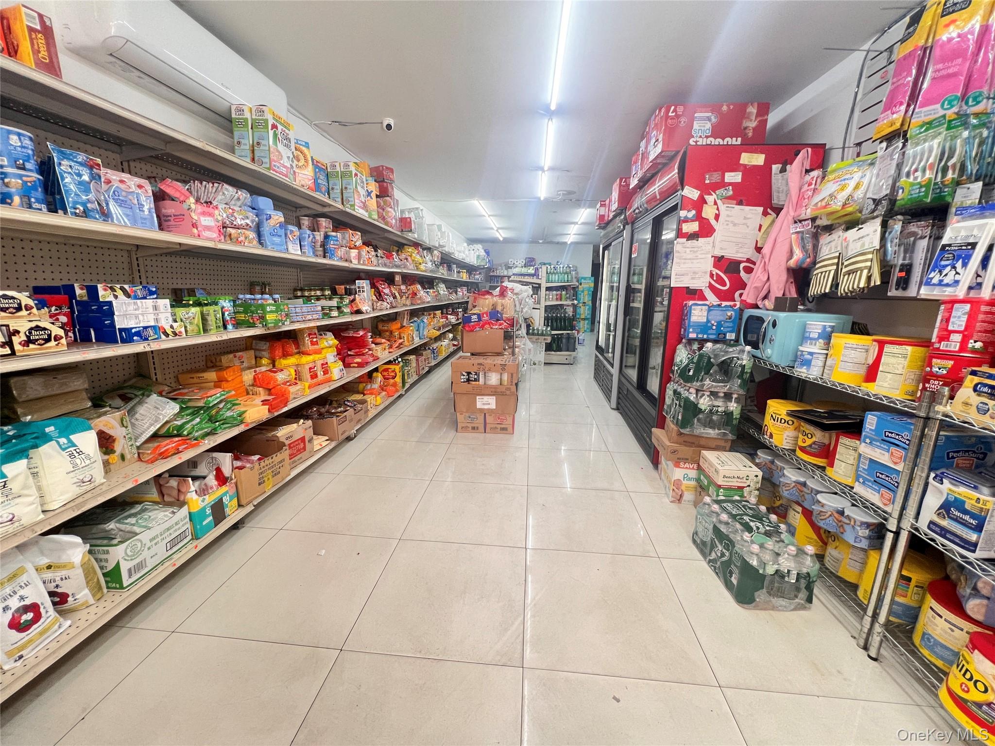 #2 photo, 90-17 Corona Avenue, クイーンズ区 Elmhurst , NY 11373