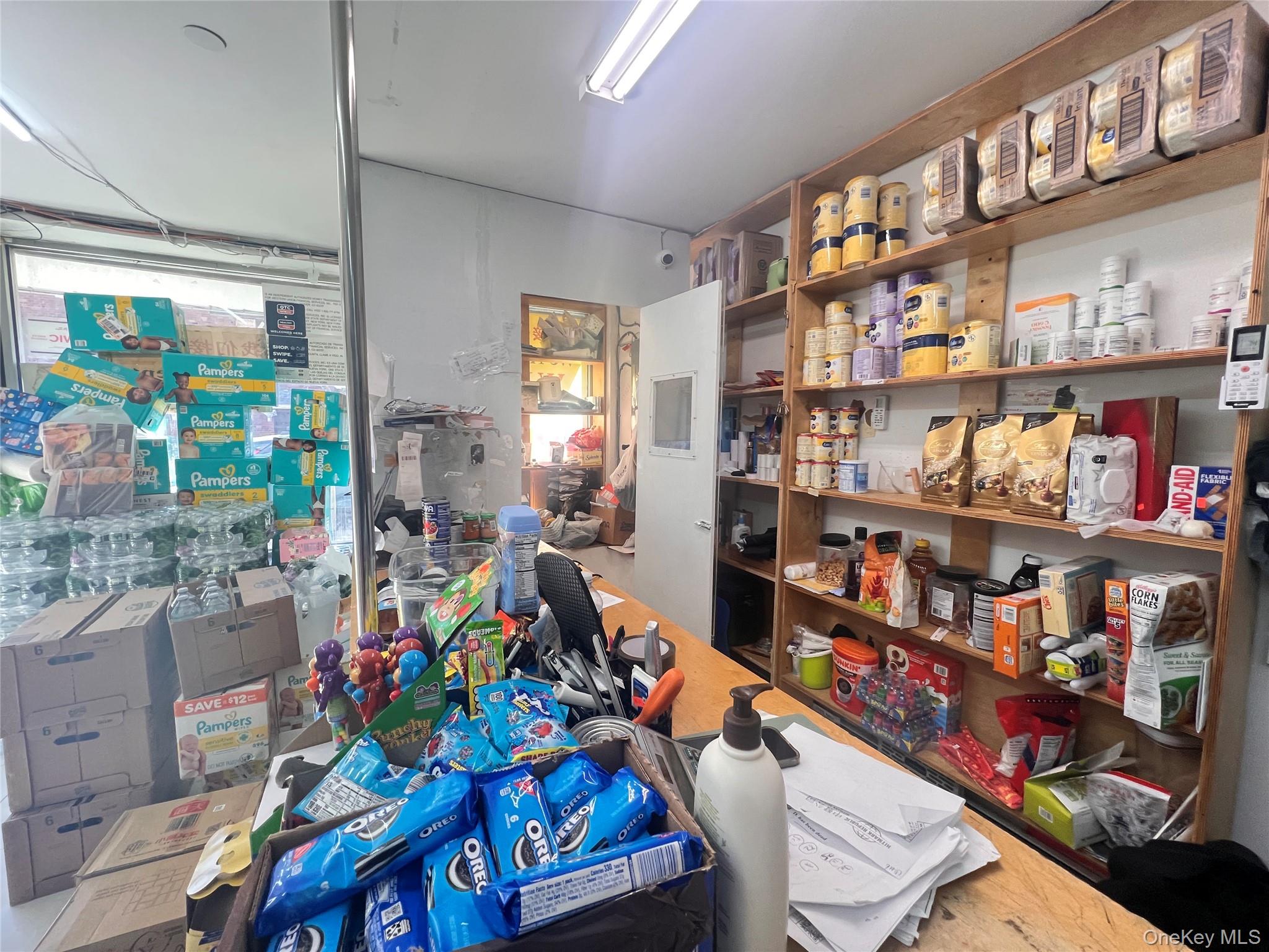 #3 photo, 90-17 Corona Avenue, クイーンズ区 Elmhurst , NY 11373