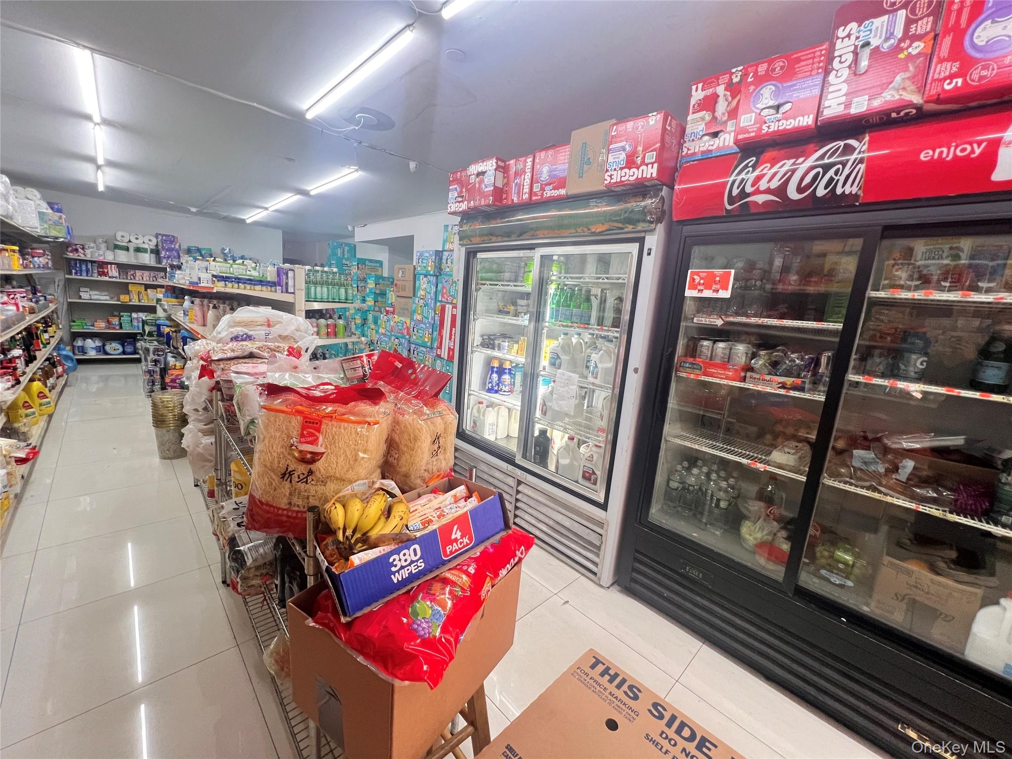 #5 photo, 90-17 Corona Avenue, クイーンズ区 Elmhurst , NY 11373