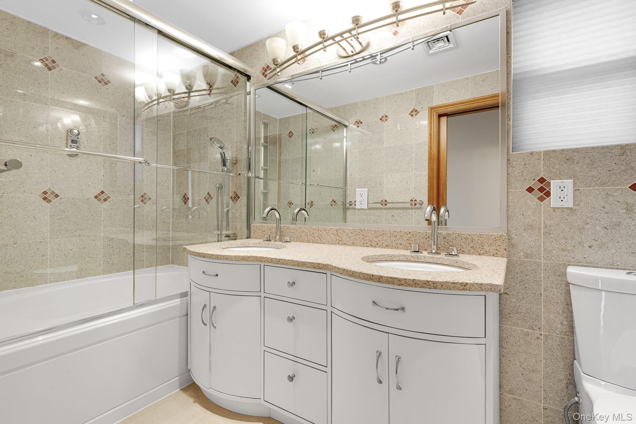 #19 photo, 8318 58th Avenue, Middle Village , NY 11379