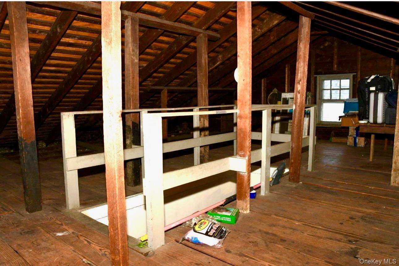 #16 photo, 43-56 168 Street, Flushing , NY 11358