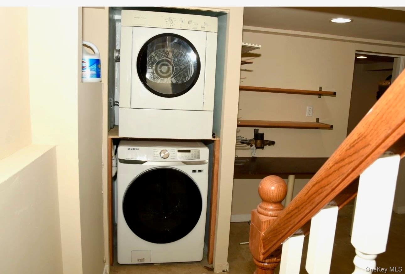 #19 photo, 43-56 168 Street, Flushing , NY 11358