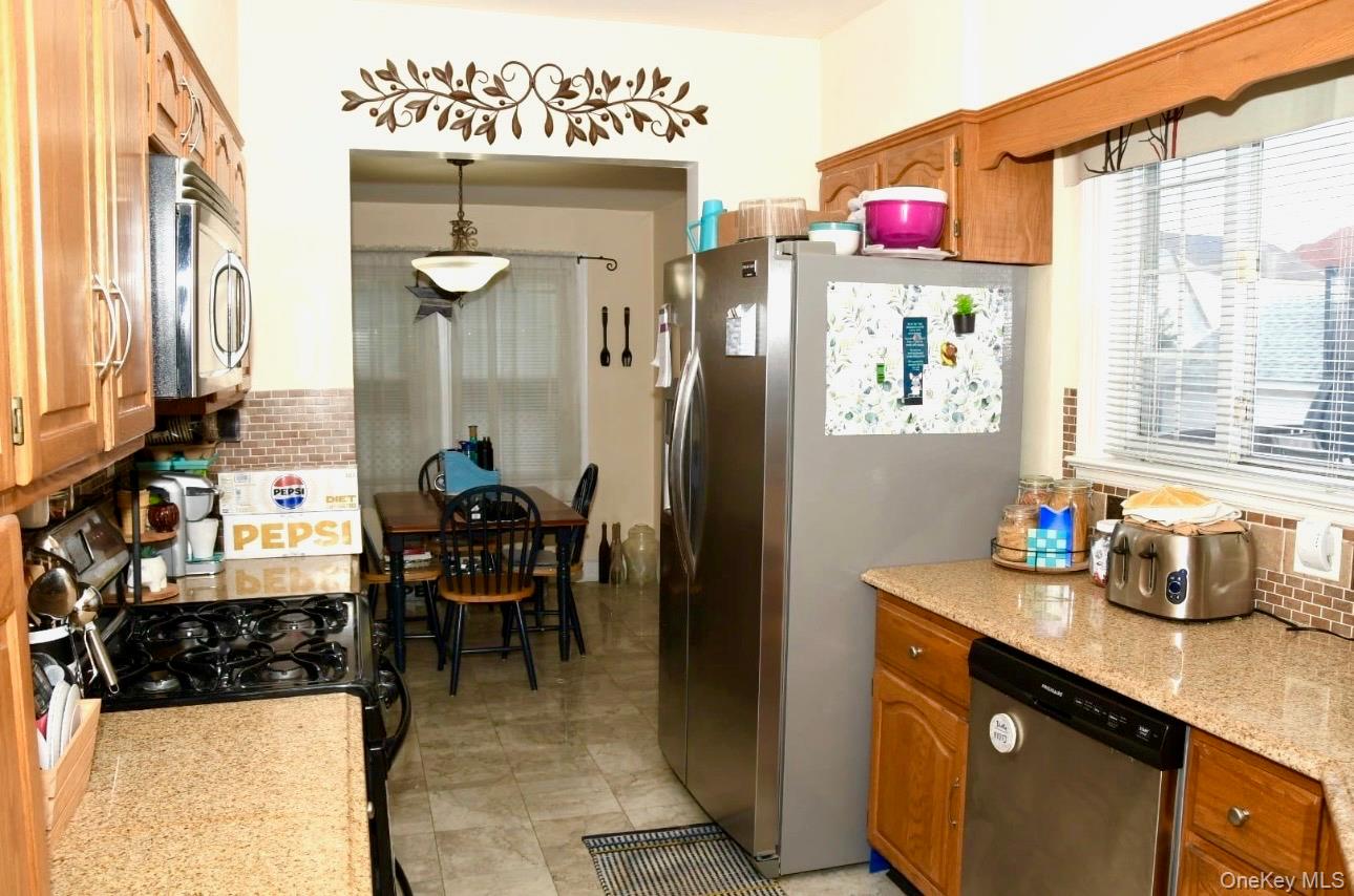 #9 photo, 43-56 168 Street, Flushing , NY 11358