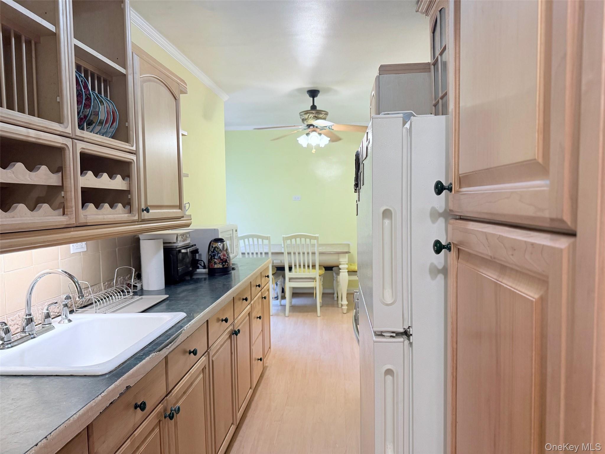 #3 photo, 83-30 98 Street, クイーンズ区 Woodhaven , NY 11421