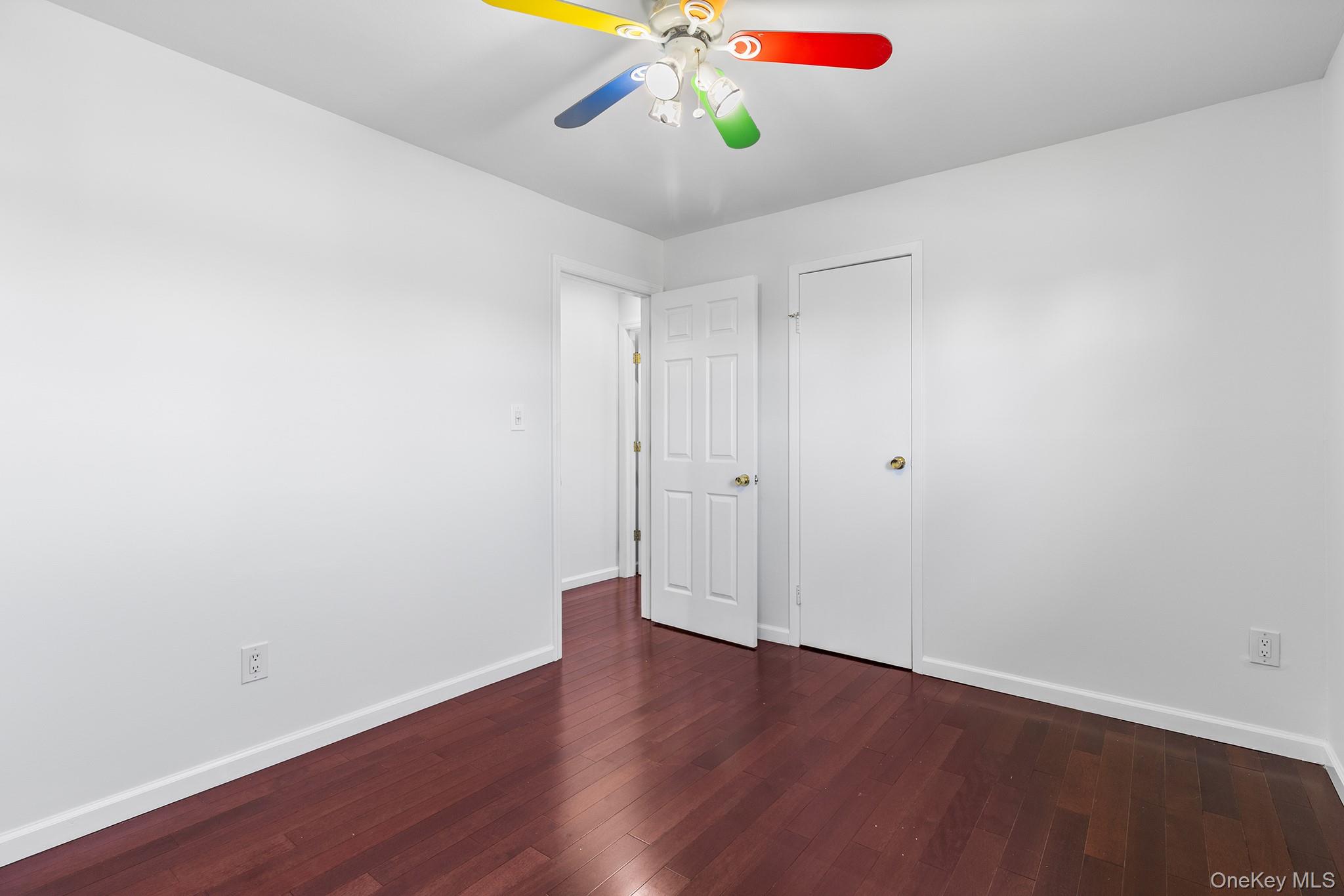 #14 photo, 74 Venetian Prom, サフォーク郡 Lindenhurst , NY 11757