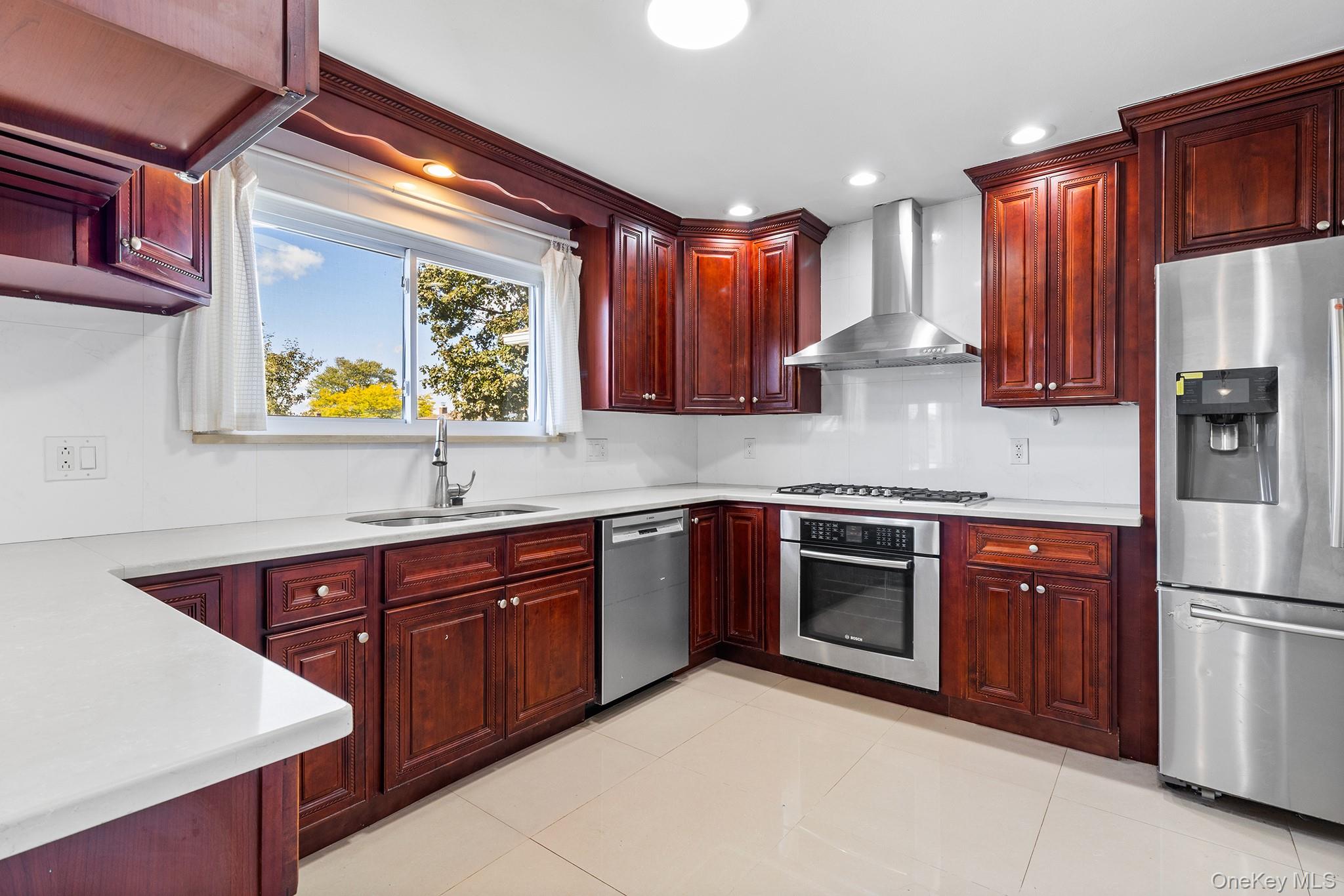 #9 photo, 74 Venetian Prom, サフォーク郡 Lindenhurst , NY 11757