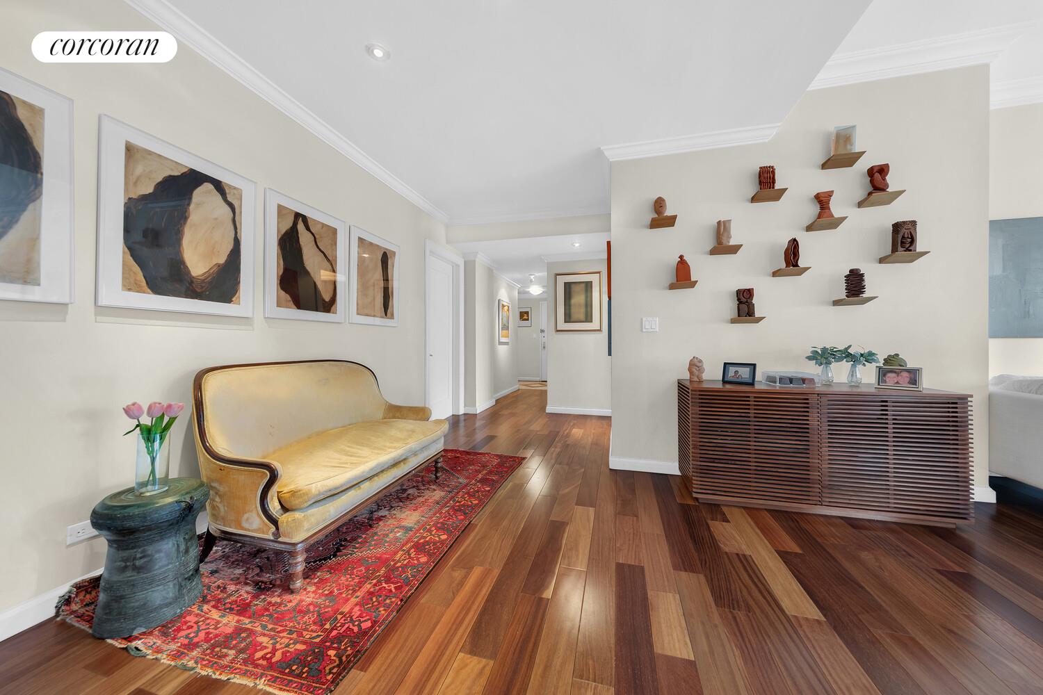 #1 photo, 10 W 66TH Street, マンハッタン Lincoln Square , NY 10023