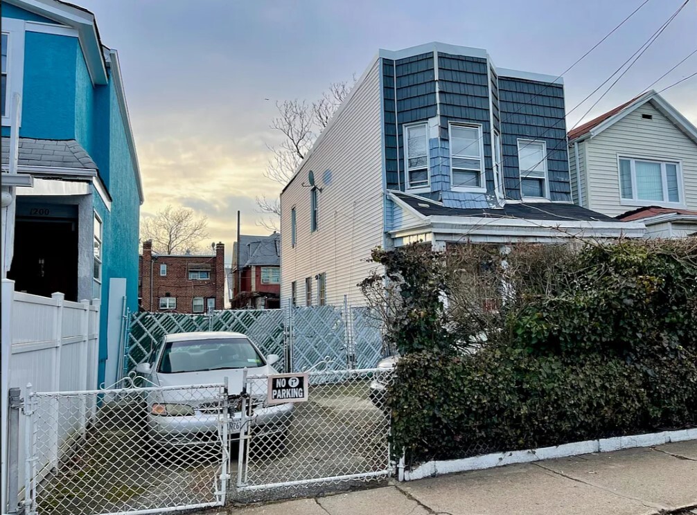 #2 photo, 1194 BROOKLYN Avenue, East Flatbush , NY 11203