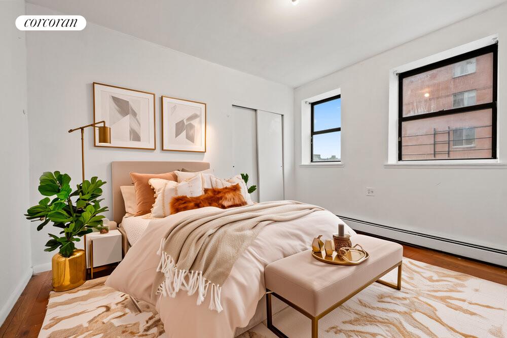 #8 photo, 319 E 105TH Street, マンハッタン East Harlem , NY 10029