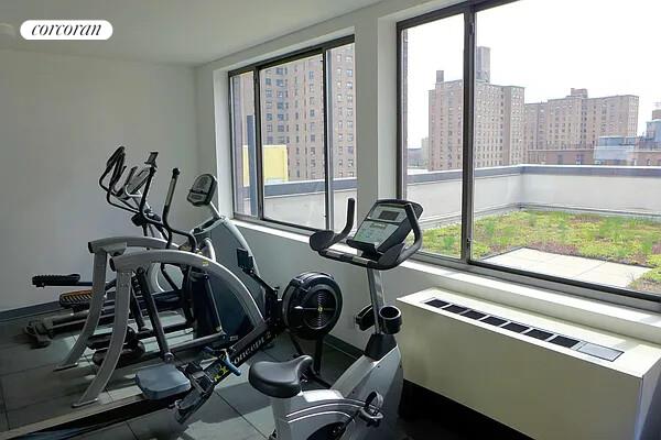 #15 photo, 353 E 104TH Street, マンハッタン East Harlem , NY 10029