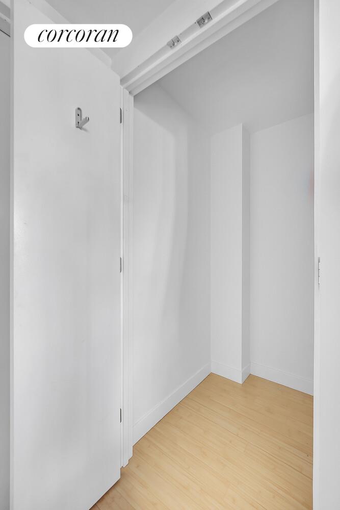 #9 photo, 353 E 104TH Street, マンハッタン East Harlem , NY 10029