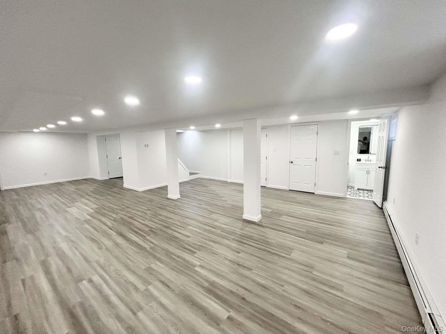 #14 photo, 1390 Wilson Road, ナッソー郡 East Meadow , NY 11554