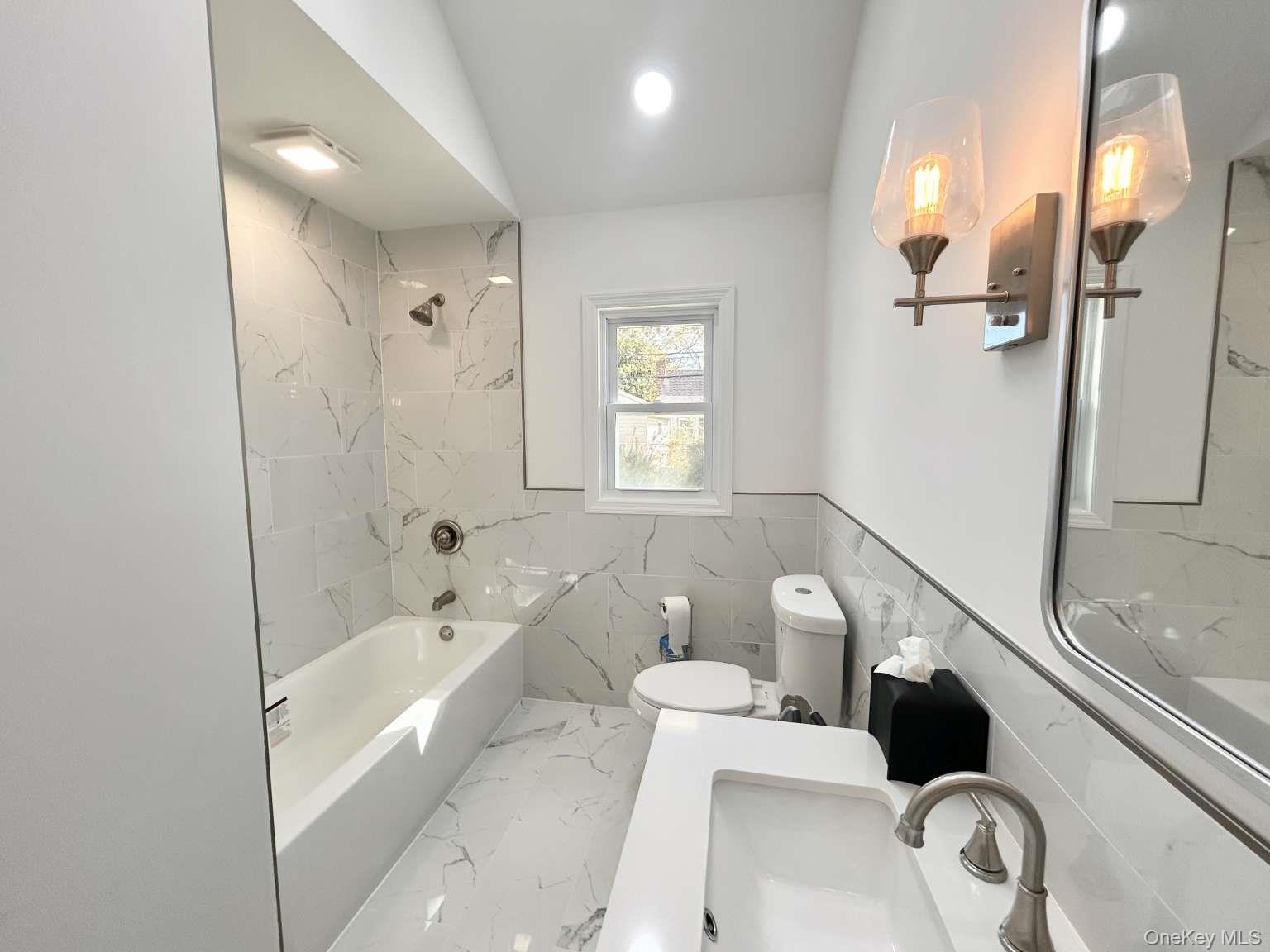 #9 photo, 1390 Wilson Road, ナッソー郡 East Meadow , NY 11554