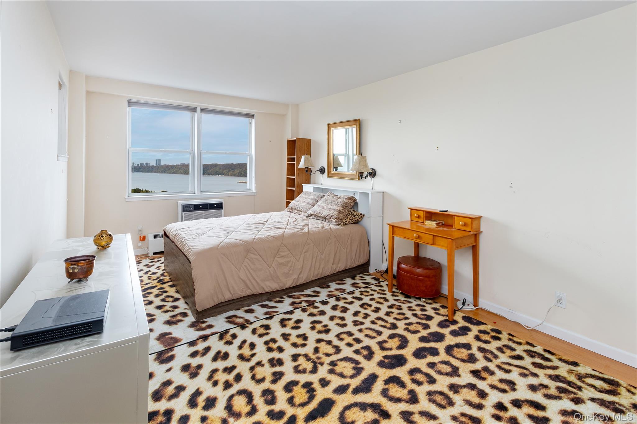 #4 photo, 5700 Arlington Avenue, ブロンクス区 Bronx , NY 10471