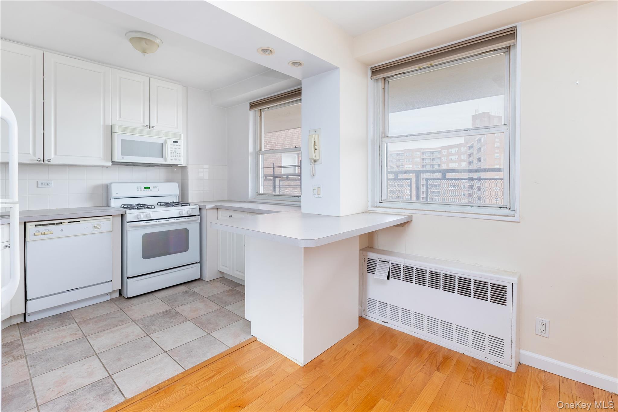 #6 photo, 5700 Arlington Avenue, ブロンクス区 Bronx , NY 10471