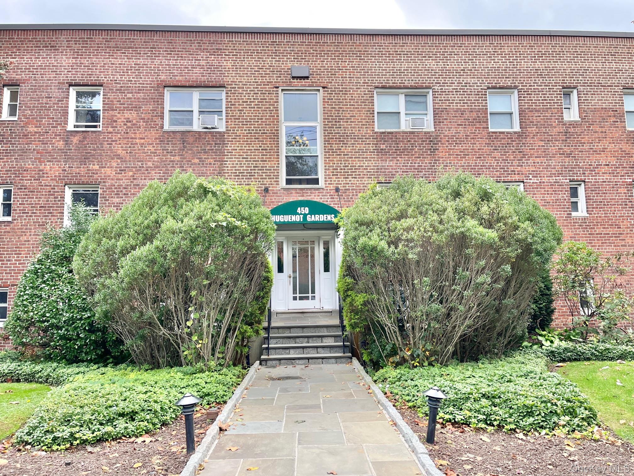 #1 photo, 450 Pelham Road, New Rochelle , NY 10805