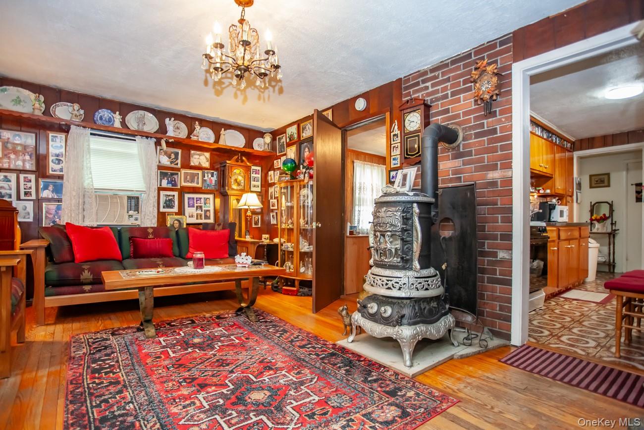 #5 photo, 211 Broadway, Verplanck , NY 10596