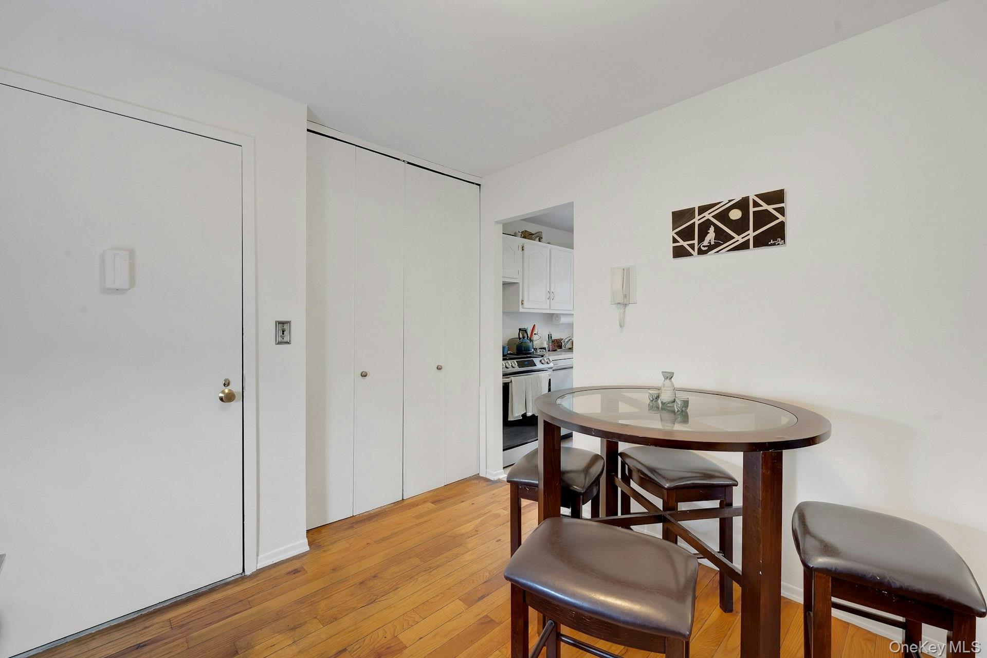 #4 photo, 220 Chestnut Street, Port Chester , NY 10573