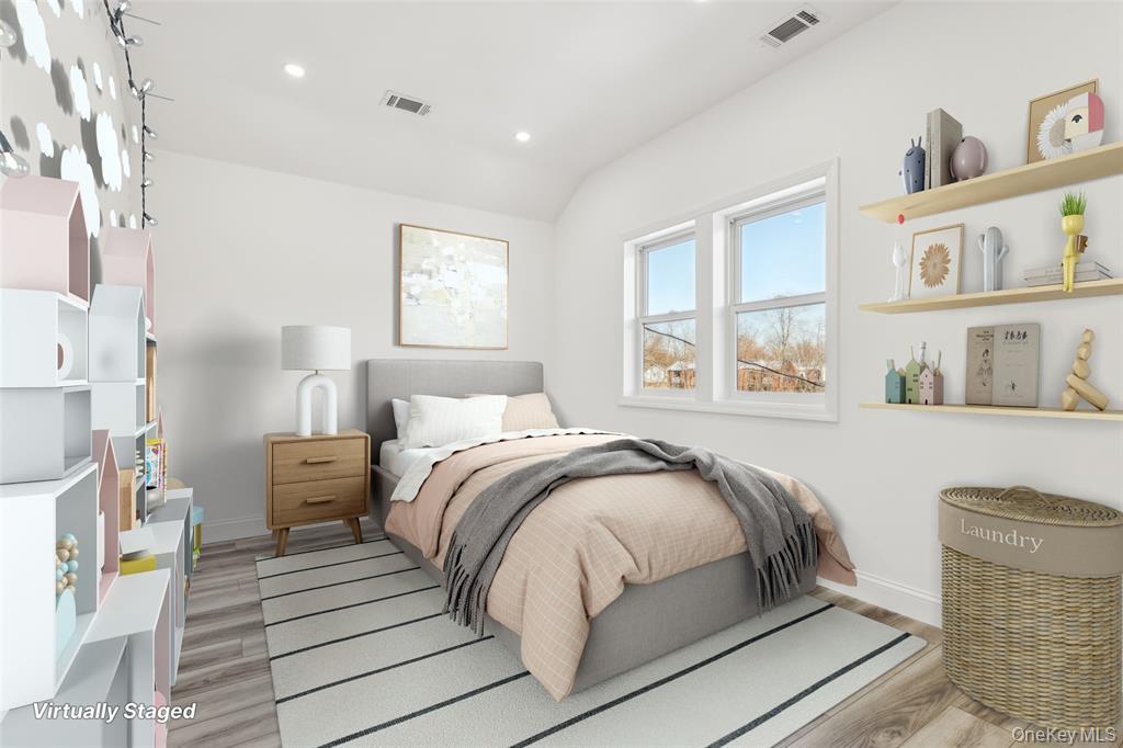 #18 photo, 70 W Broadway, Nyack , NY 10960