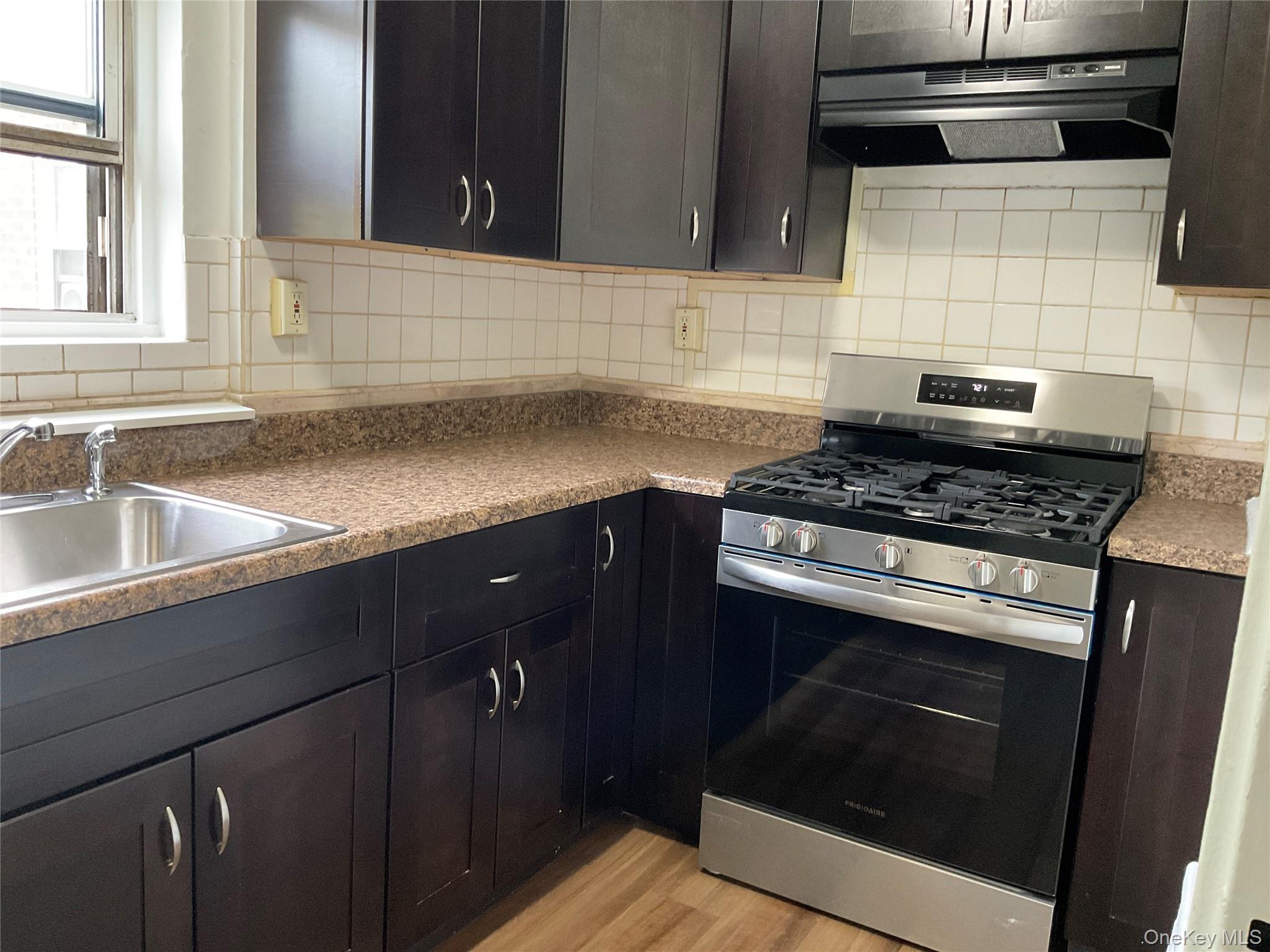 #12 photo, 320 S Broadway, Tarrytown , NY 10591