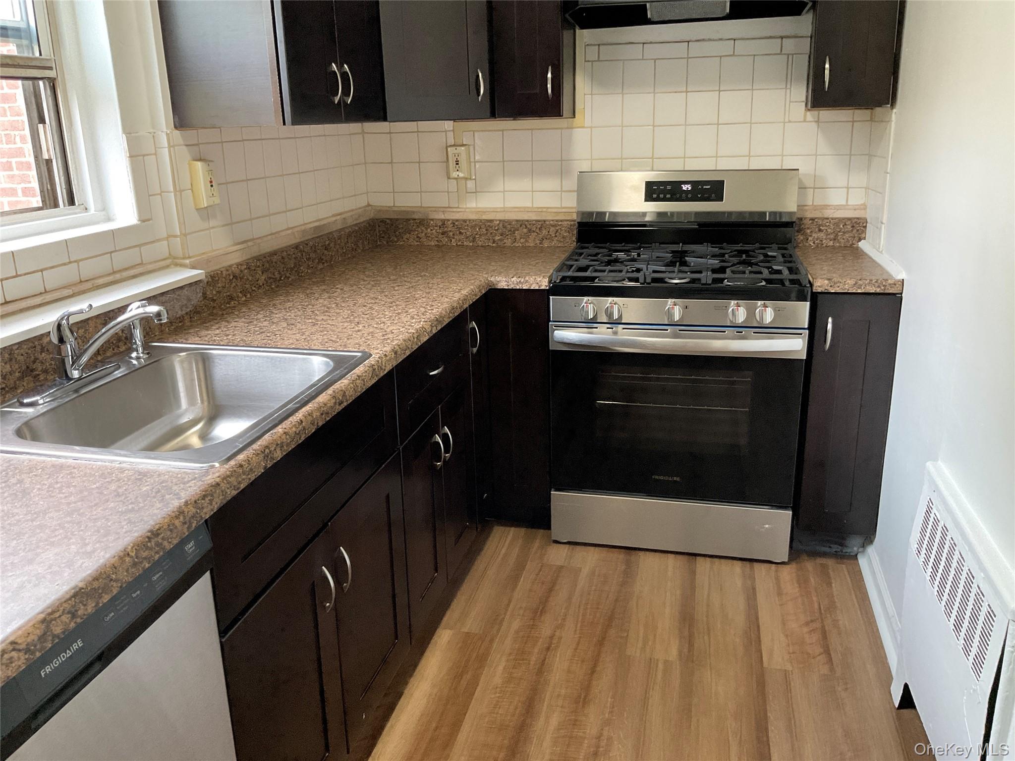 #17 photo, 320 S Broadway, Tarrytown , NY 10591